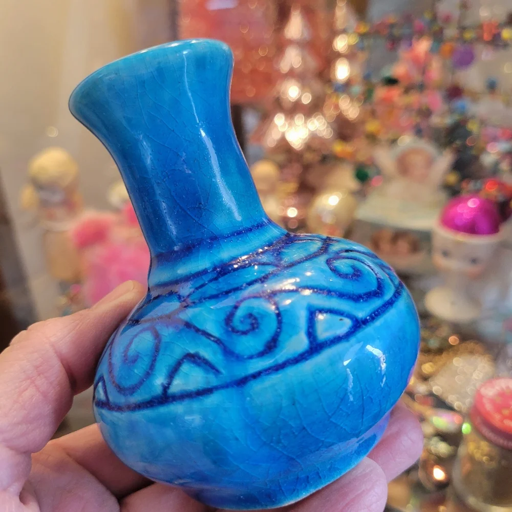 Handcrafted Blue Ceramic Vase ~ Vintage ~ Deep Turquoise Color ~ Pretty!